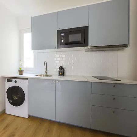 Comfortable Retreat Near Parc Monceau Lejlighed