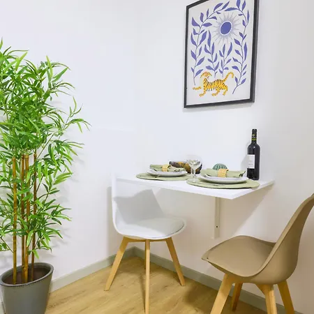 아파트 Comfortable Retreat Near Parc Monceau 파리